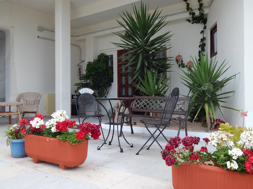 Hotel Il Platano Ottana Bagian luar foto