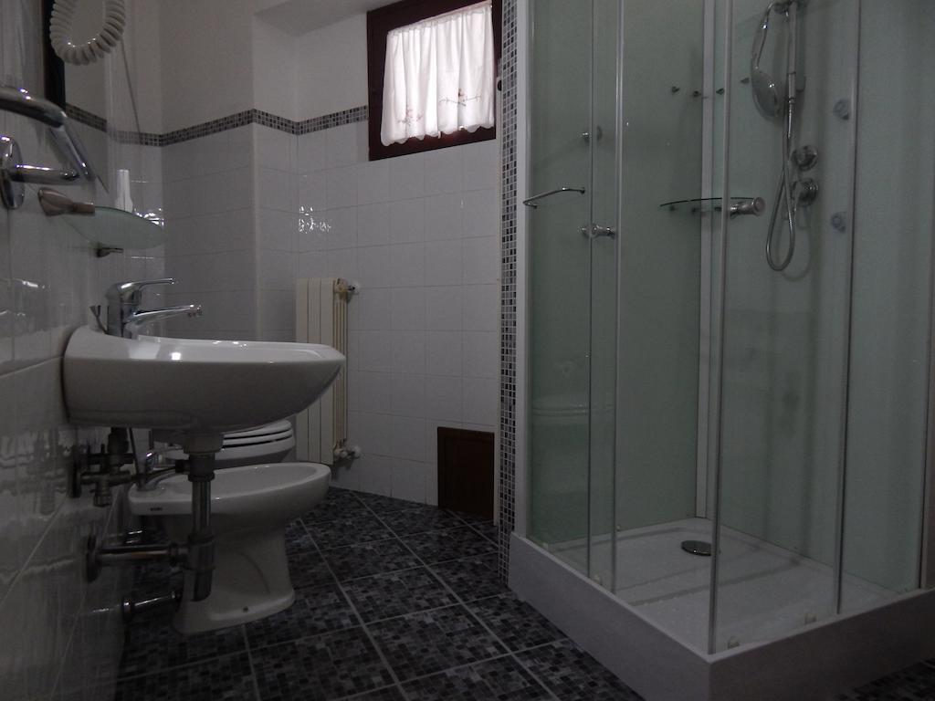Hotel Il Platano Ottana Ruang foto