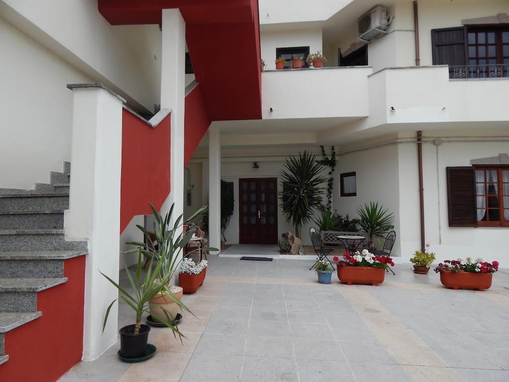 Hotel Il Platano Ottana Bagian luar foto